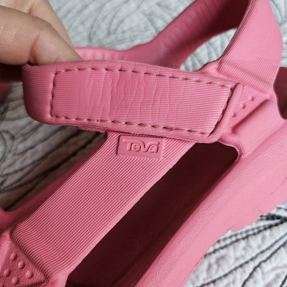 VGUC Teva Hurricane Drift Sandal Pink Big Kid 1 Waterproof adjustable - Picture 6 of 13